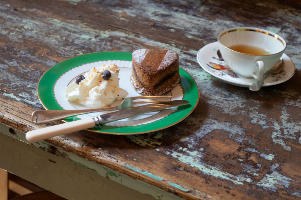 sullaluna: vegetarian eatery and teahouse - bookshop in Venice Italy
F.ta della Misericordia - Cannaregio